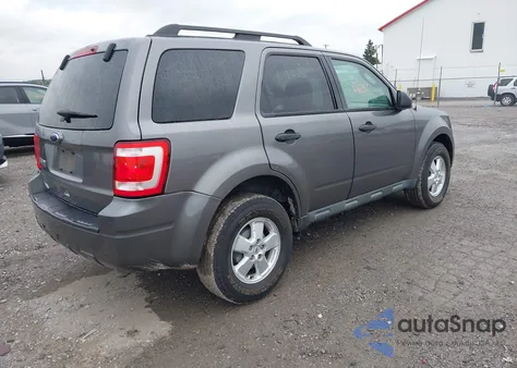 2010 Ford Escape Xlt из США, поврежденный, VIN 1FMCU0D73AKA72210